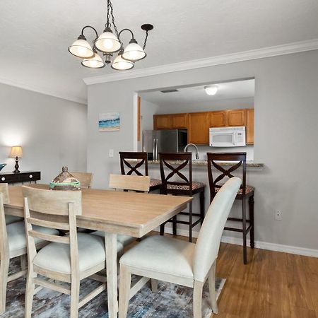 Lovely 3 Bedroom First Floor Condo On Golf Course Sarasota Exterior photo