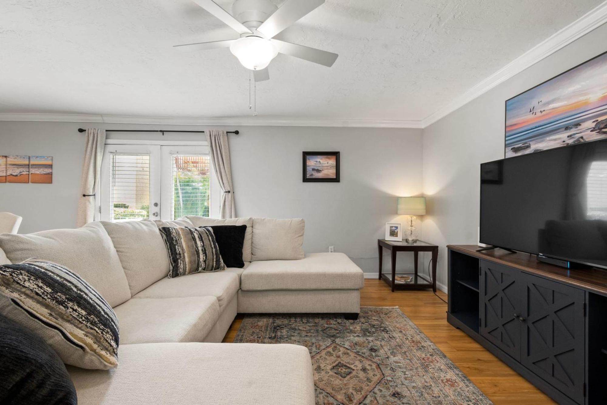 Lovely 3 Bedroom First Floor Condo On Golf Course Sarasota Exterior photo