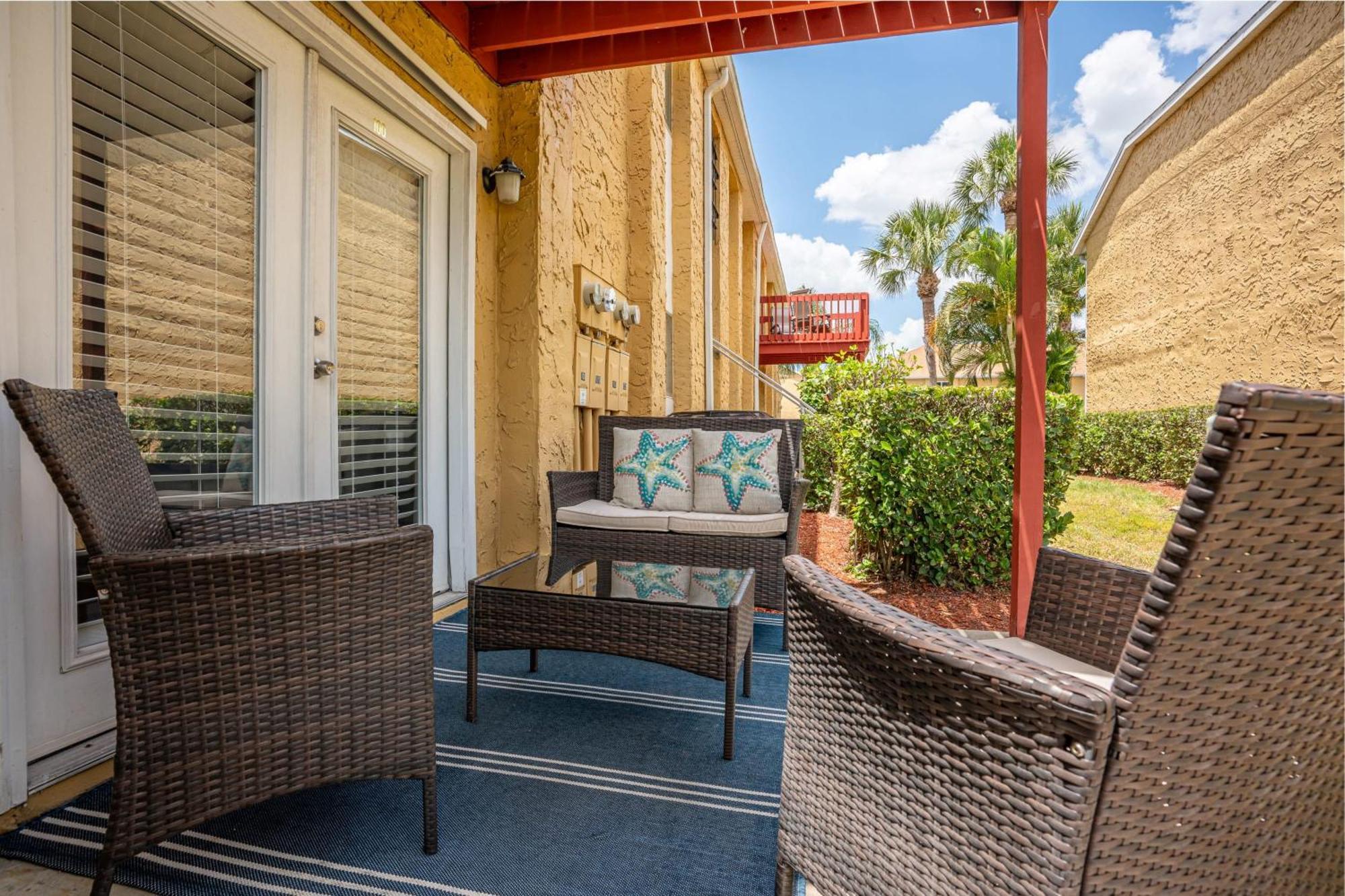 Lovely 3 Bedroom First Floor Condo On Golf Course Sarasota Exterior photo