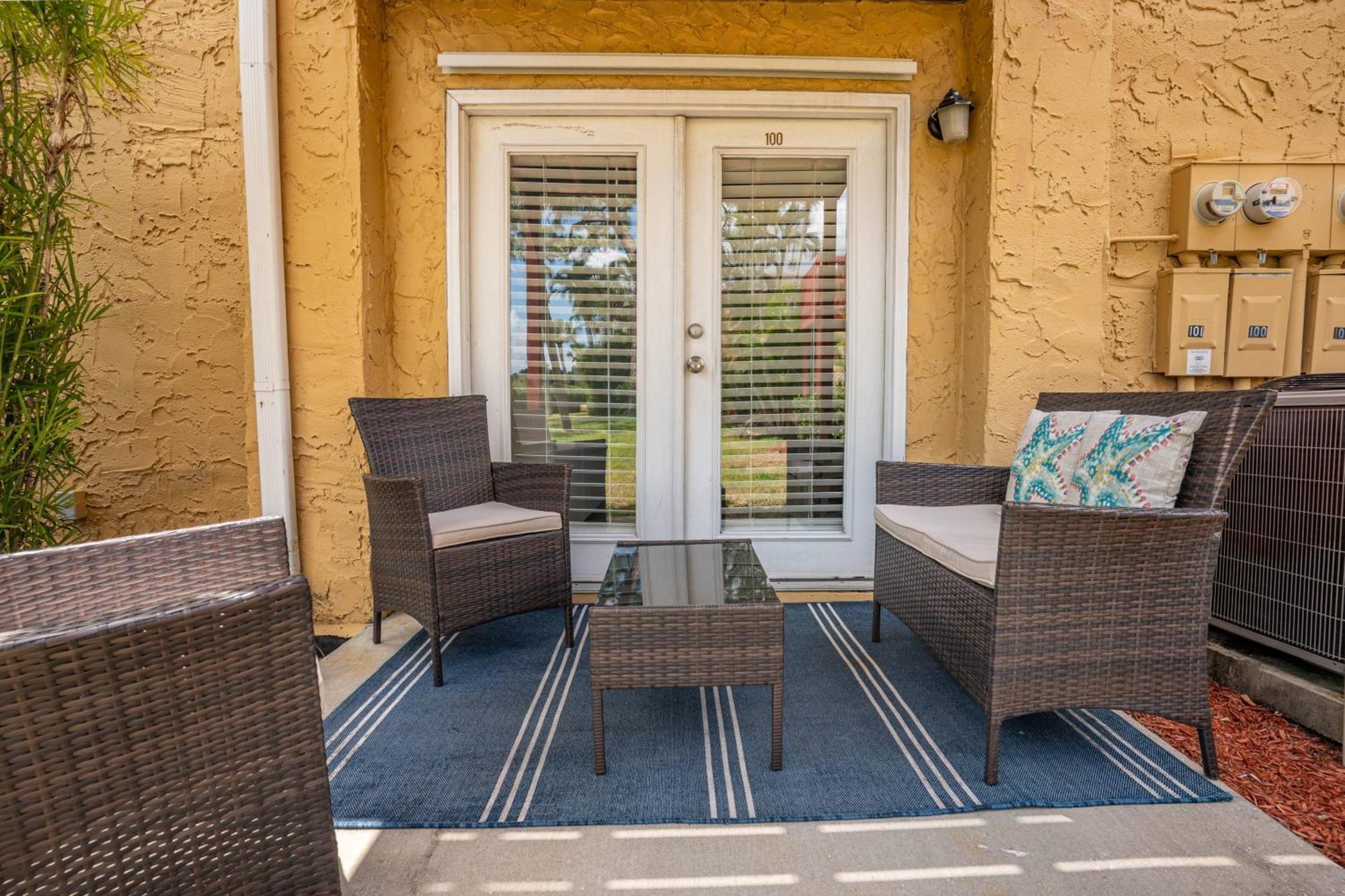 Lovely 3 Bedroom First Floor Condo On Golf Course Sarasota Exterior photo